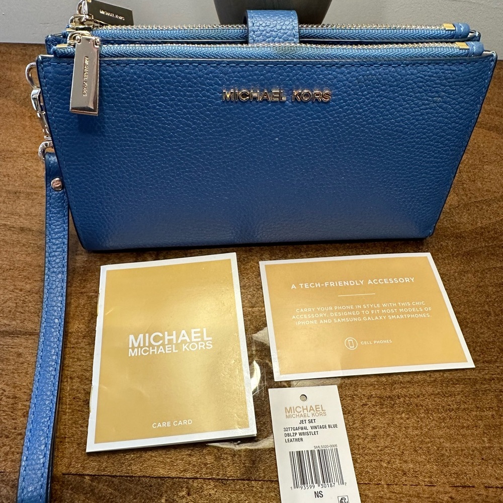 Michael Kors Jet Set Double Zip Wristlet